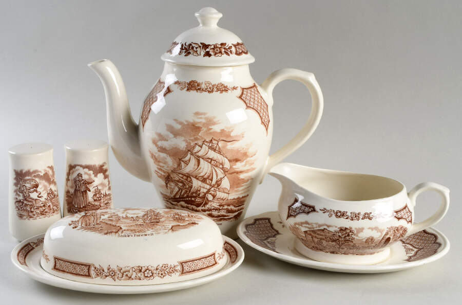 Fair Winds Brown Completer Set by Alfred Meakin-1