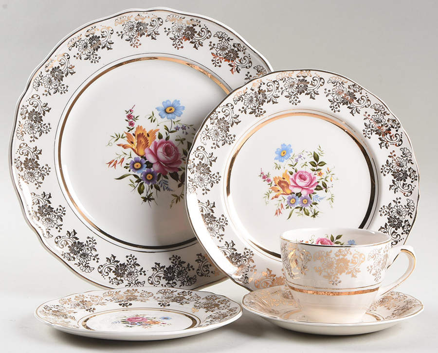 Golden Posy 5 Piece Place Setting by Alfred Meakin-1