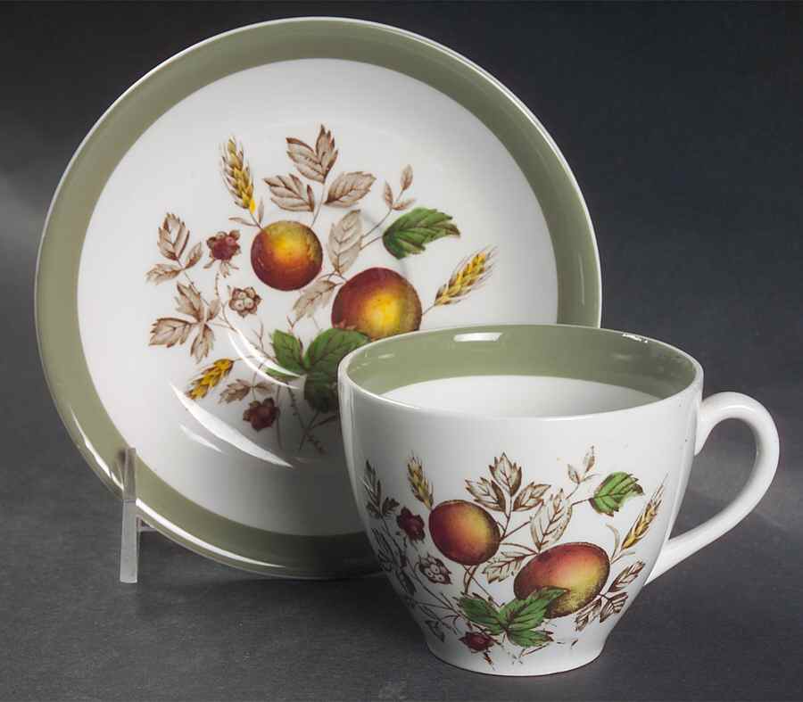 Hereford Flat Cup & Saucer Set by Alfred Meakin-1