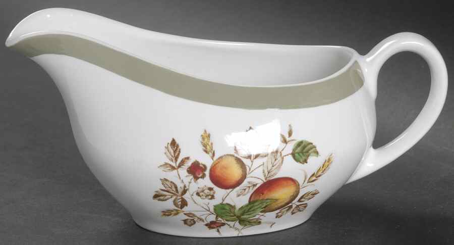 Hereford Gravy Boat by Alfred Meakin-1