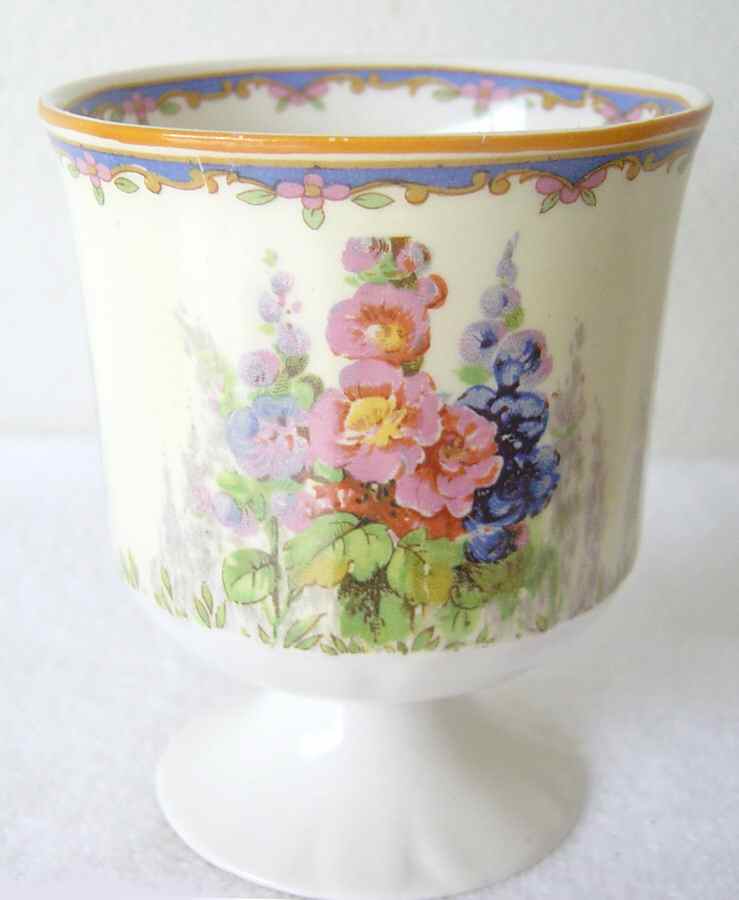 Hollyhock Single Egg Cup by Alfred Meakin-1