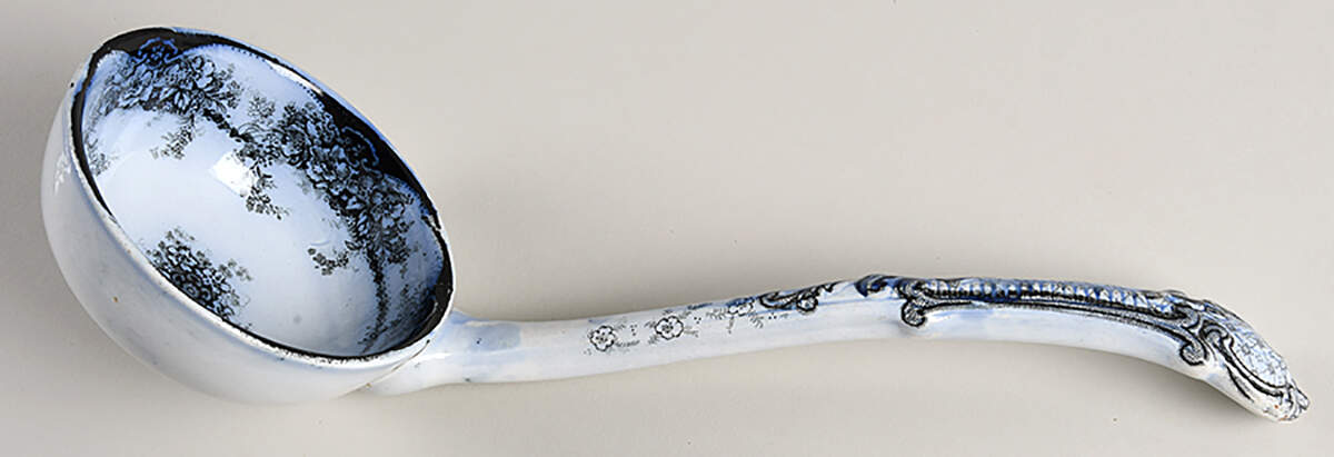 Kelvin (Flow Blue) Tureen Ladle by Alfred Meakin-1