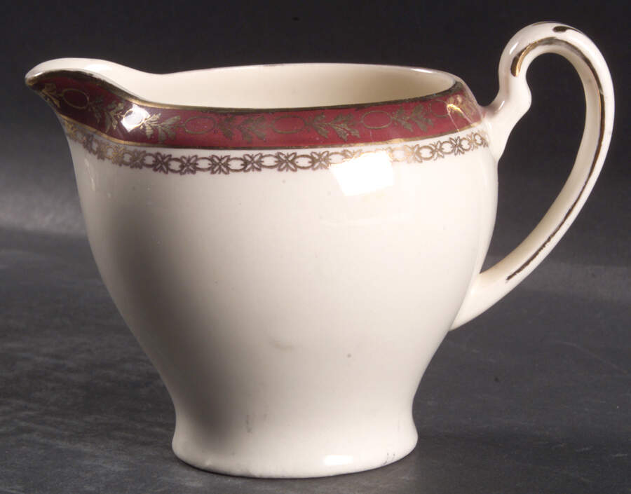 Kingsdale Maroon (Cream) Creamer by Alfred Meakin-1