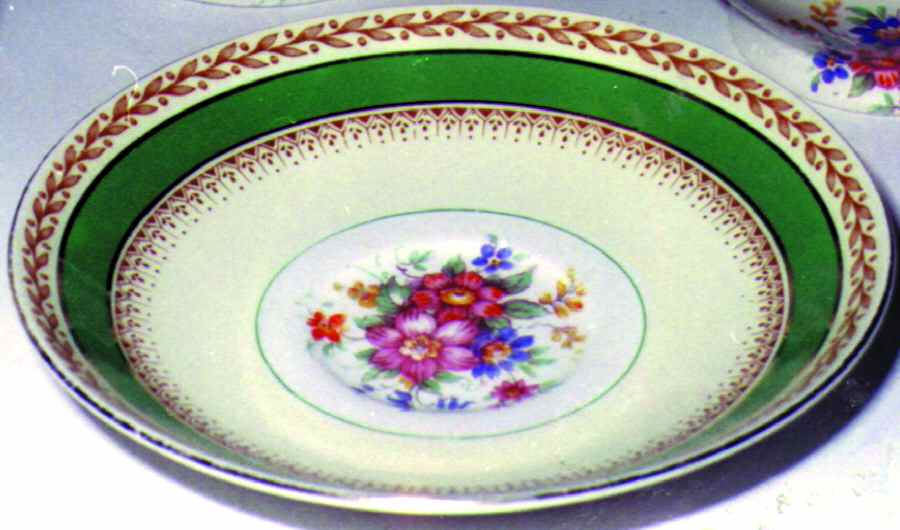 Landringham Saucer by Alfred Meakin-1