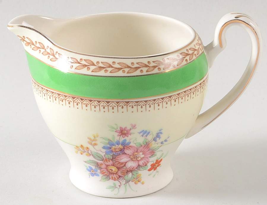 Landringham Creamer by Alfred Meakin-1