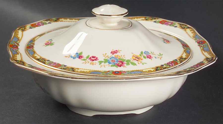 Loretto Round Covered Vegetable by Alfred Meakin-1