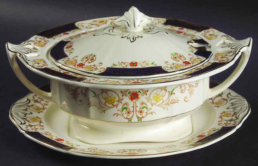 Golden Glory Sauce Boat & Lid with Underplate by Alfred Meakin-1