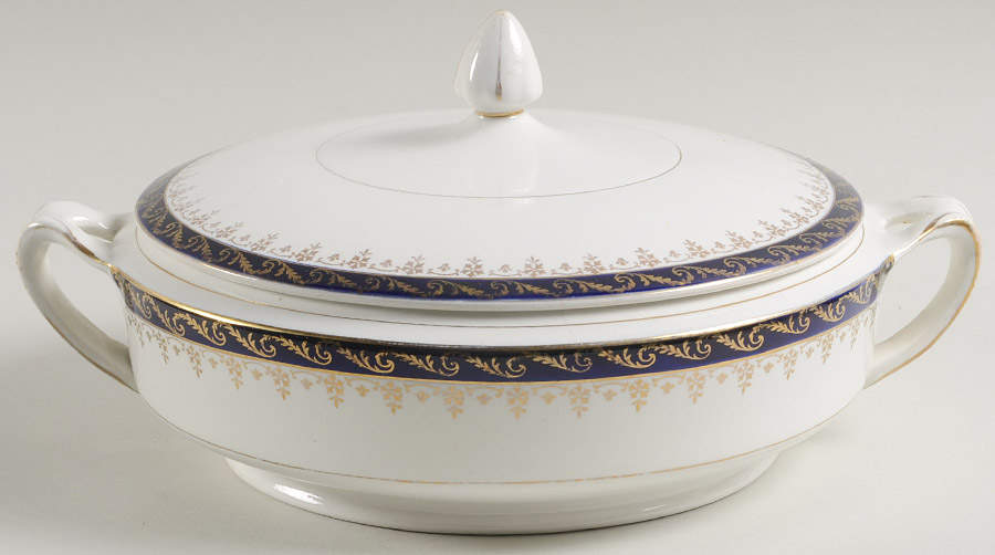2860 Round Covered Vegetable by Alfred Meakin-1