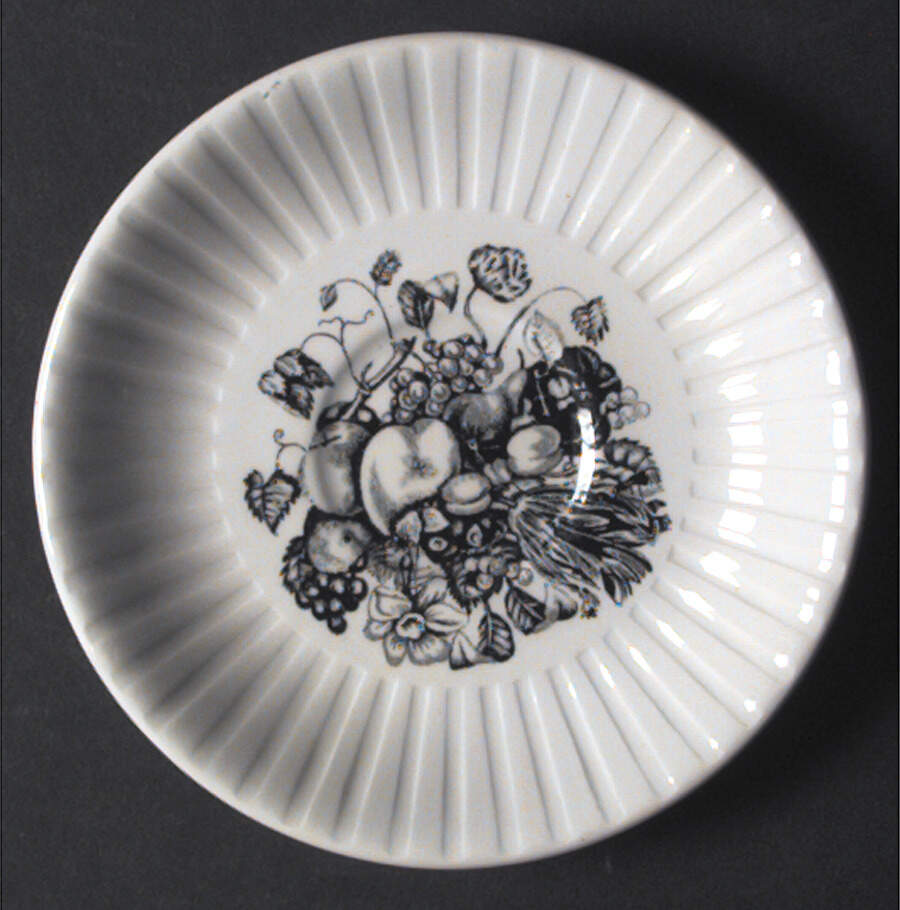 Old Orchard Saucer by Alfred Meakin-1