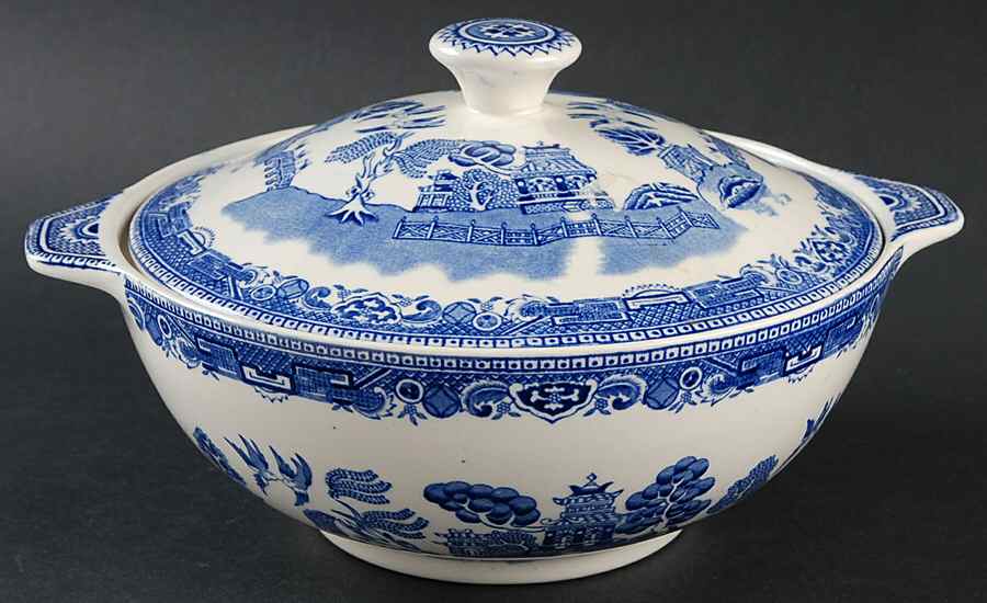 Old Willow Blue (No Trim) Round Covered Vegetable by Alfred Meakin-1