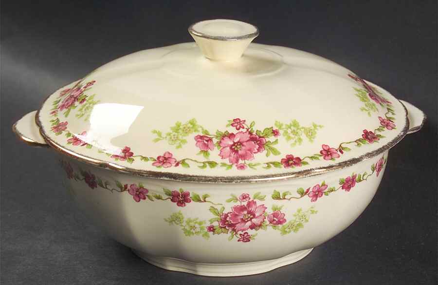 Rosecliffe Round Covered Vegetable by Alfred Meakin-1