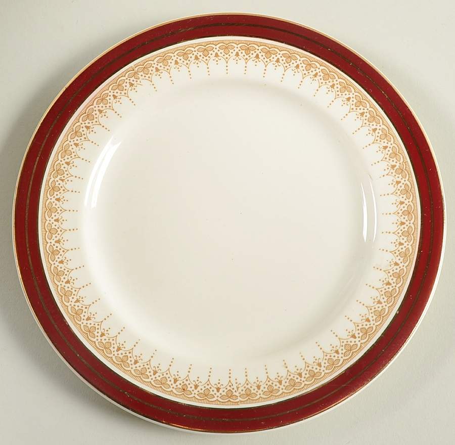 Royal Wembley Burgundy Dessert/Pie Plate by Alfred Meakin-1