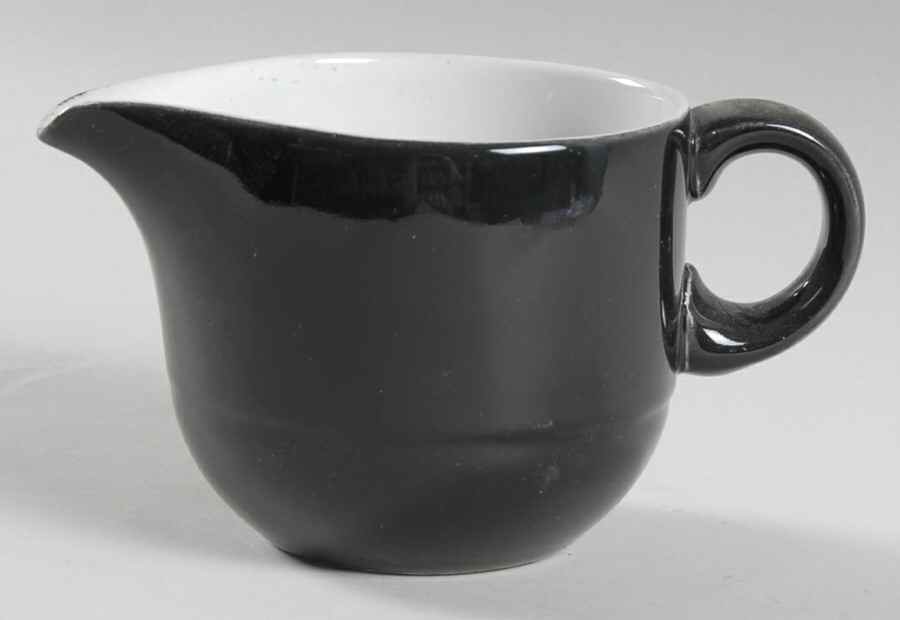 Samoa Black and White Creamer by Alfred Meakin-1