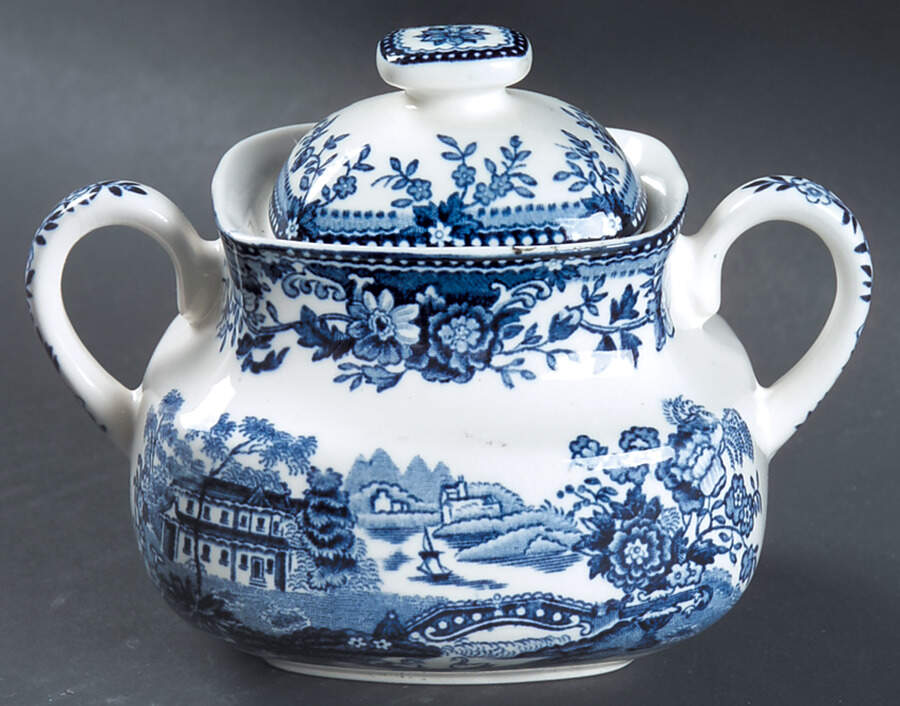Tonquin Blue Sugar Bowl & Lid by Alfred Meakin-1