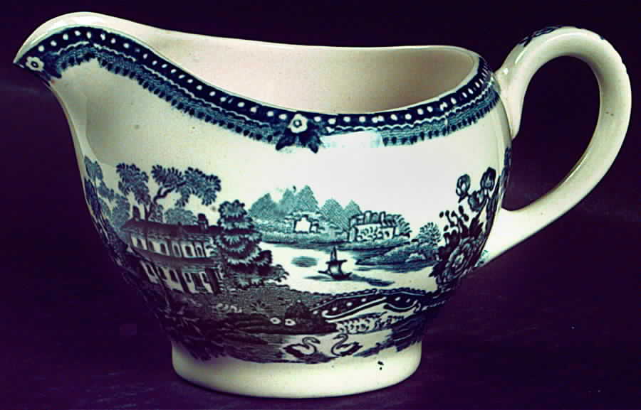 Tonquin Blue Mini Creamer by Alfred Meakin-1