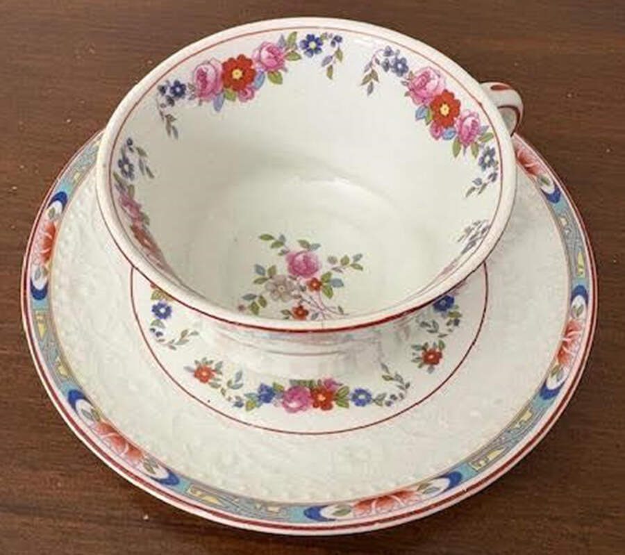 Torquay Flat Cup & Saucer Set by Alfred Meakin-1