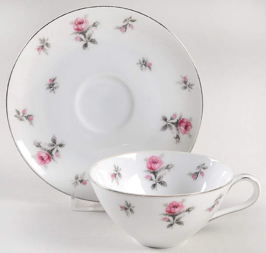 706 Footed Cup & Saucer Set by Meito-1
