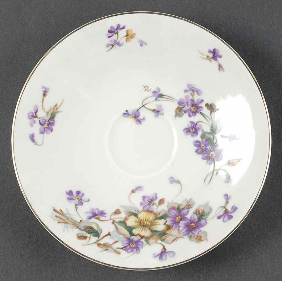 Adele (Norleans Shape) Saucer by Meito-1