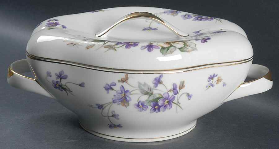 Adele (Norleans Shape) Oval Covered Vegetable by Meito-1