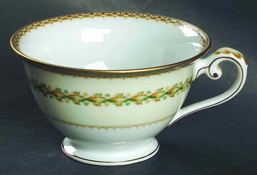 Alden Footed Cup by Meito-1