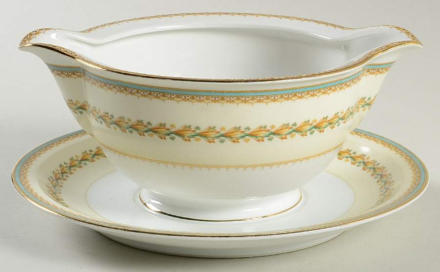 Alden Gravy Boat with Attached Underplate by Meito-1