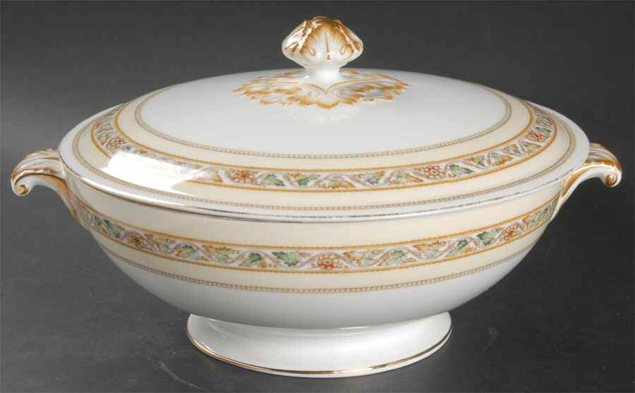 Anita Round Covered Vegetable by Meito-1