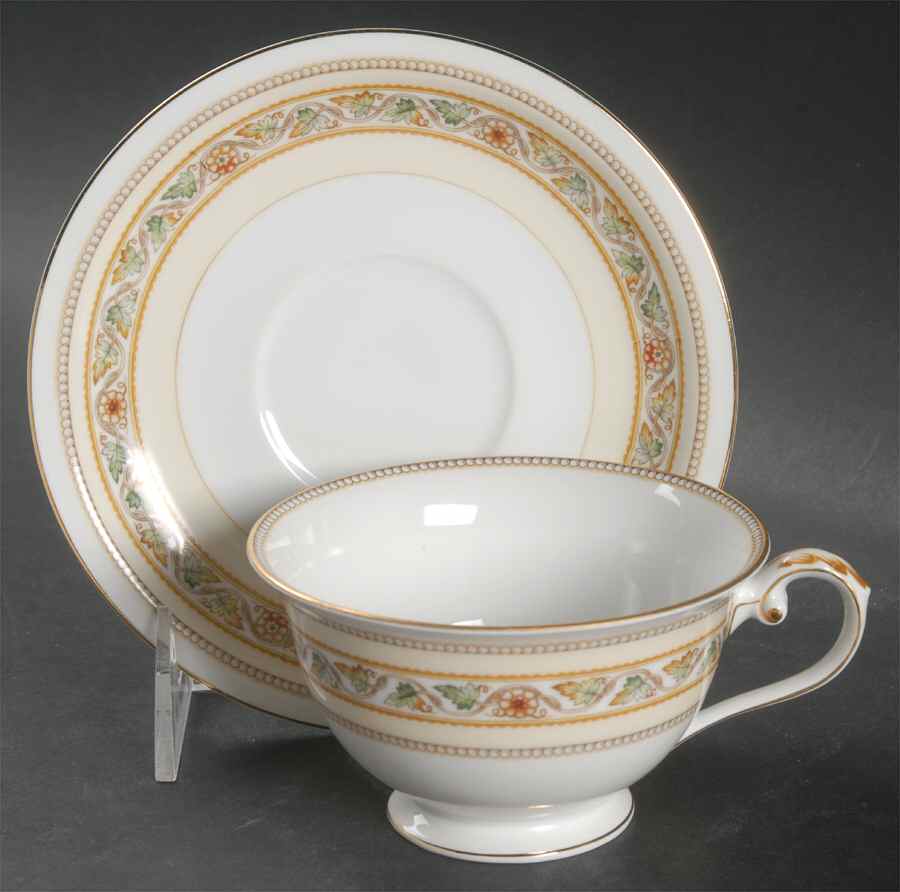 Anita Footed Cup & Saucer Set by Meito-1