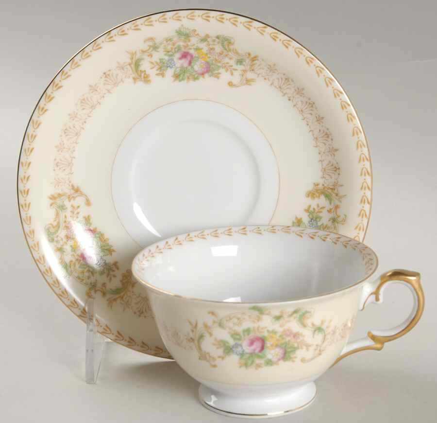 Arbor Footed Cup & Saucer Set by Meito-1