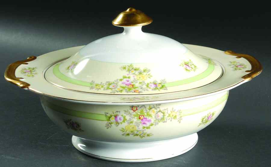 Athlone Round Covered Vegetable by Meito-1