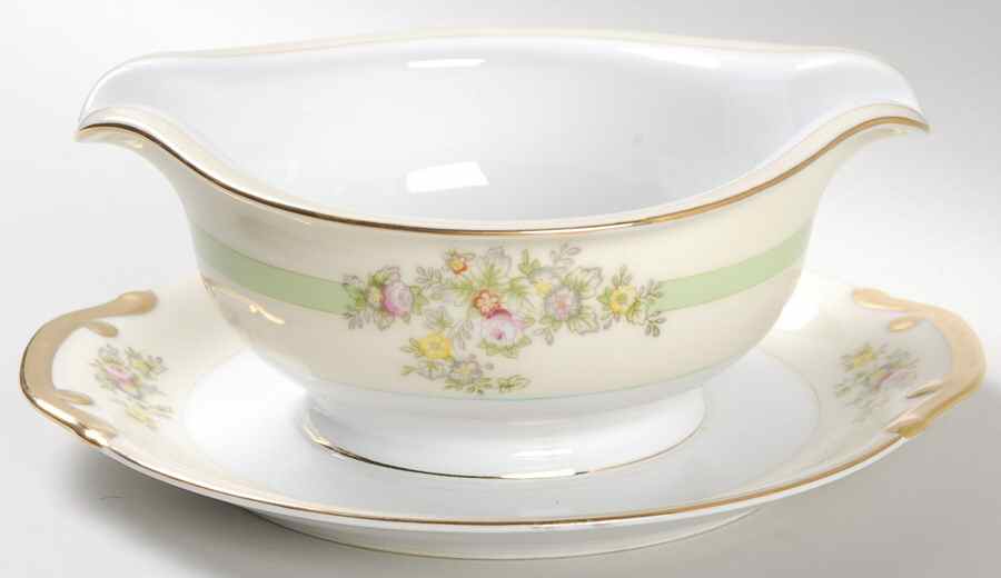 Athlone Gravy Boat with Attached Underplate by Meito-1