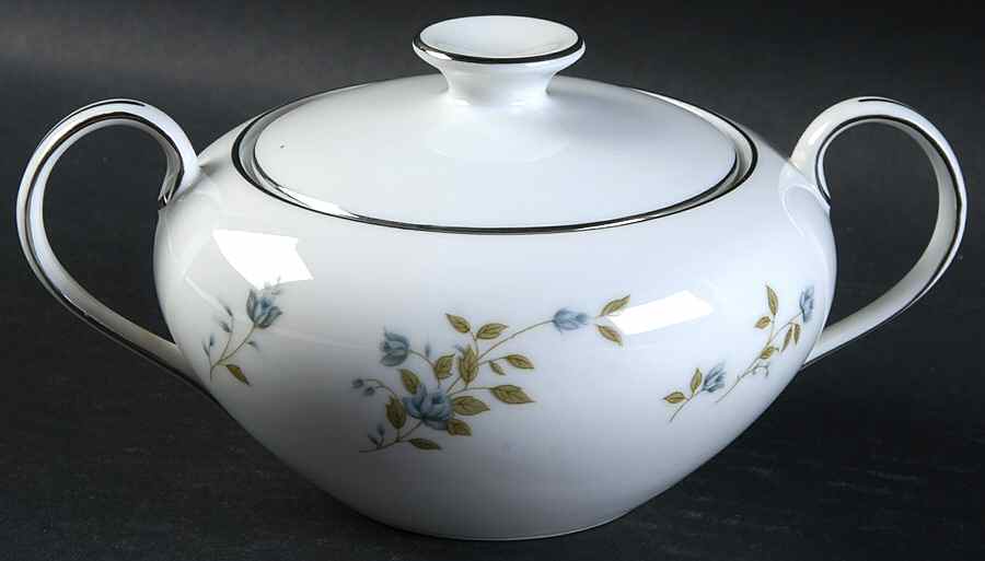 Augusta (Newer, Platinum Trim) Sugar Bowl & Lid by Meito-1