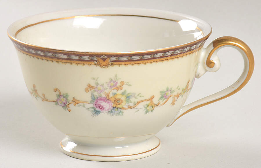 Augusta (Floral, Asama Shape) Footed Cup by Meito-1