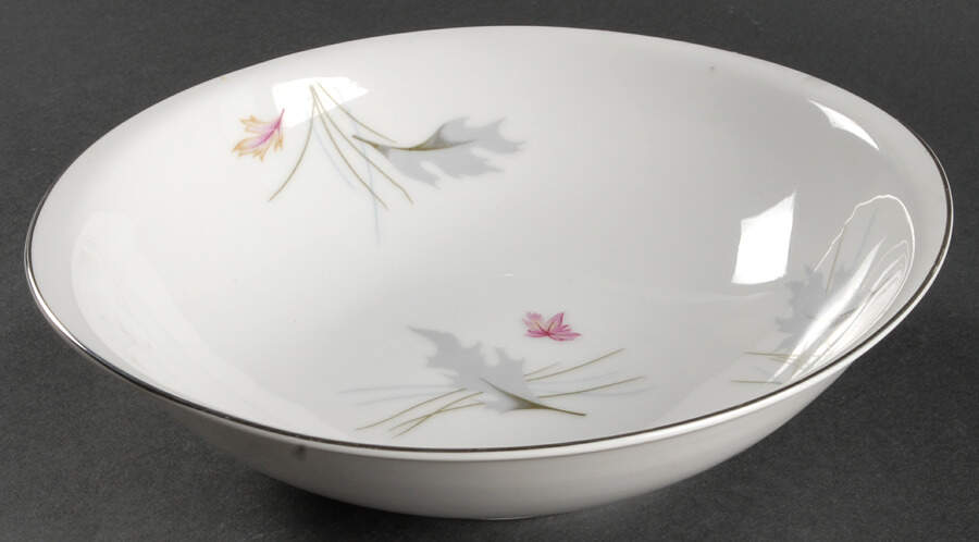 Autumn Leaves 9" Round Vegetable Bowl by Meito-1