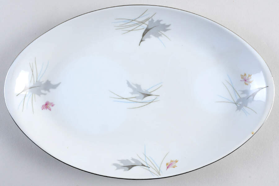 Autumn Leaves 14" Oval Serving Platter by Meito-1