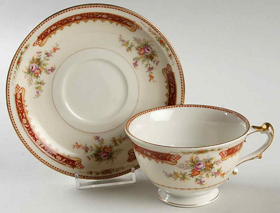 Barclay  Footed Cup & Saucer Set by Meito-1