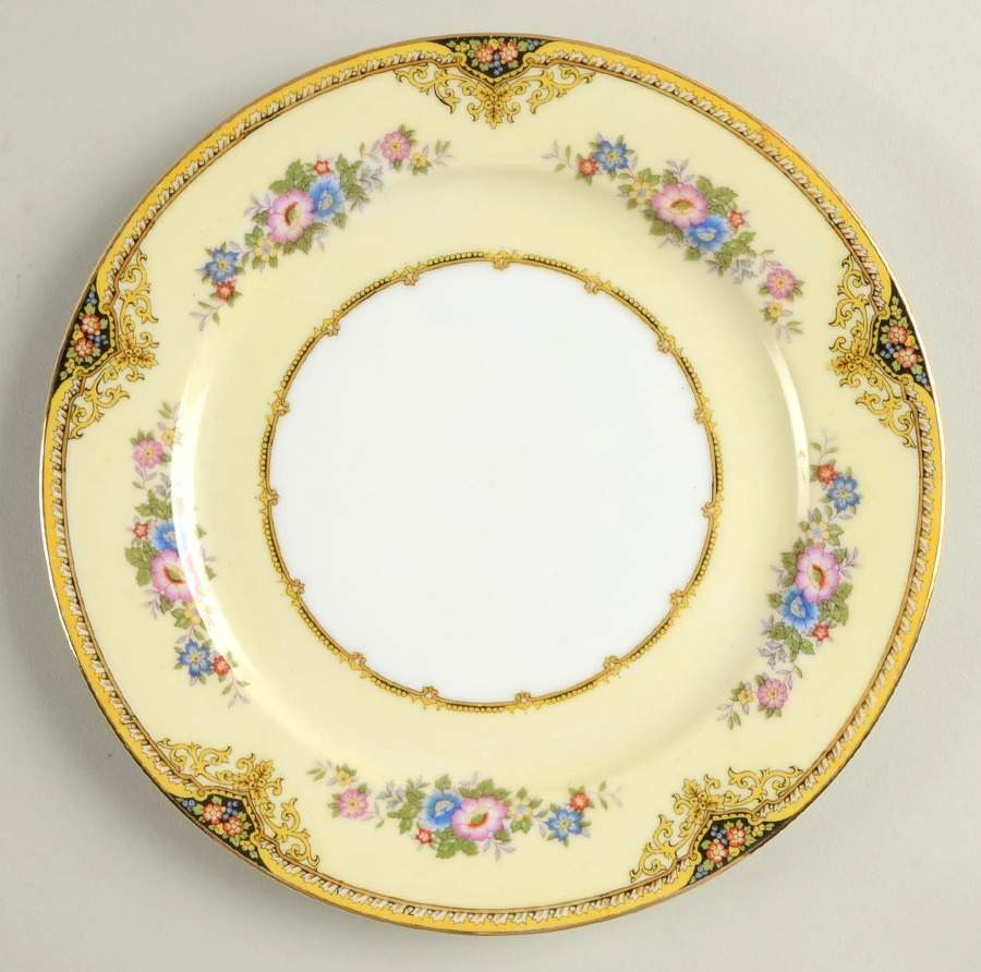 Beatrice Luncheon Plate by Meito-1