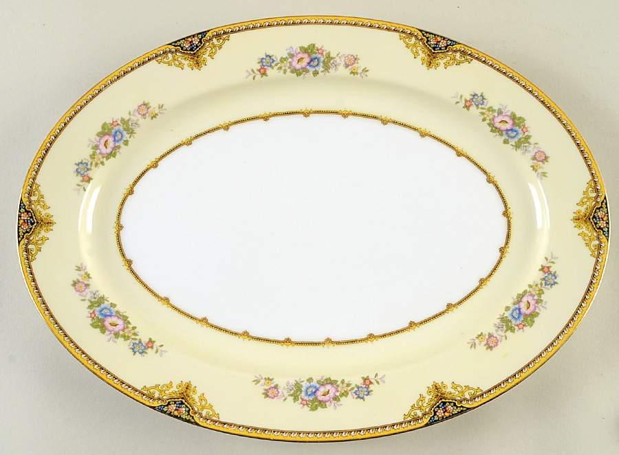 Beatrice 14" Oval Serving Platter by Meito-1