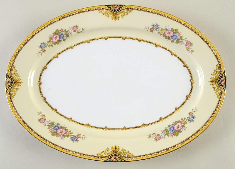 Beatrice 12" Oval Serving Platter by Meito-1