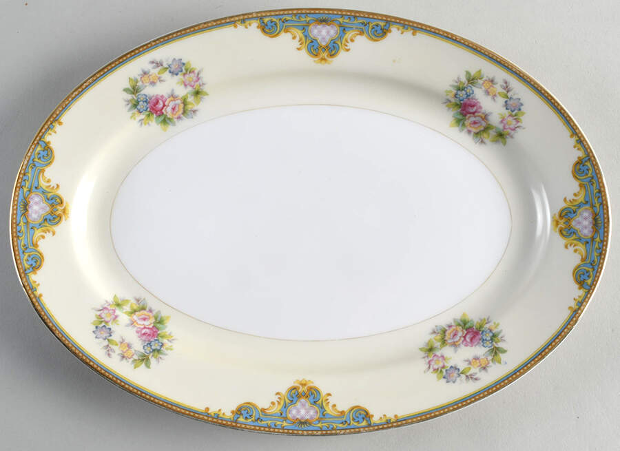 Beauty 11" Oval Serving Platter by Meito-1