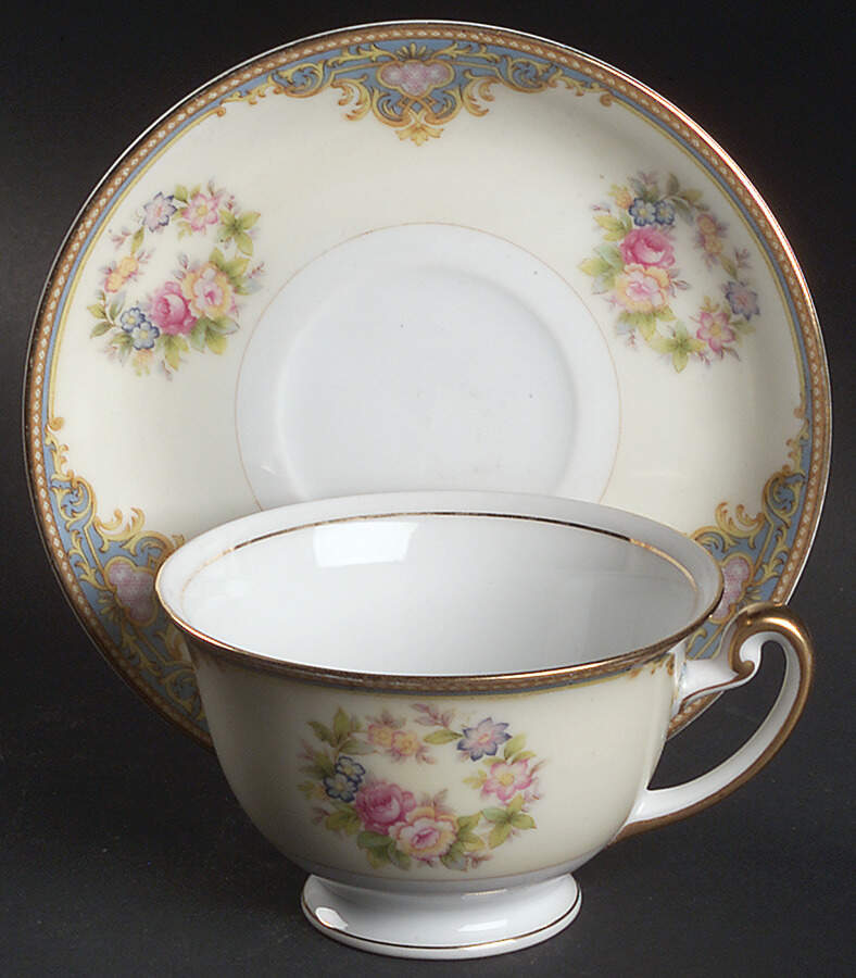 Beauty Footed Cup & Saucer Set by Meito-1