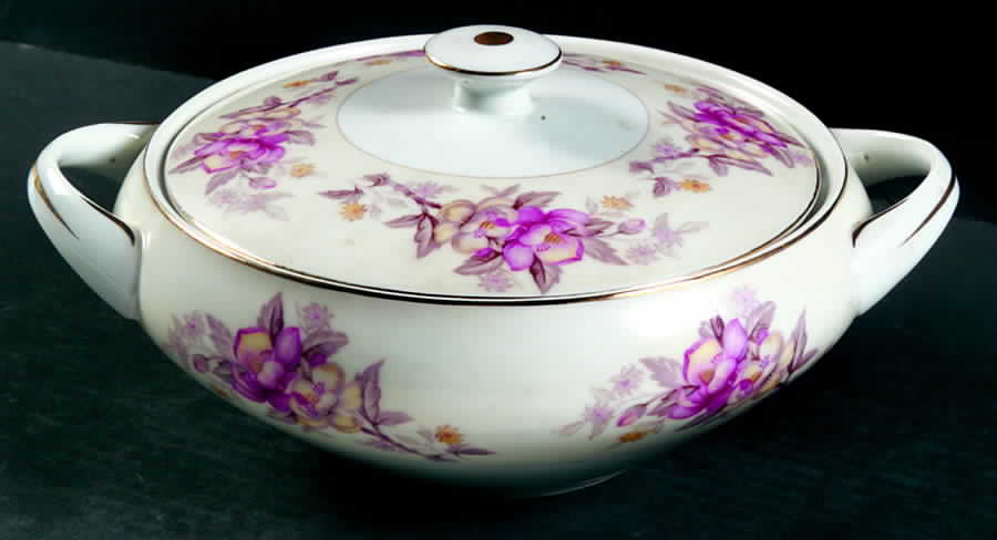 Belvedere Round Covered Vegetable by Meito-1