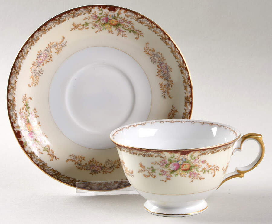 Belmar Footed Cup & Saucer Set by Meito-1