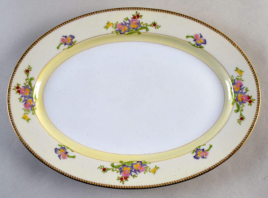 Berkshire 14" Oval Serving Platter by Meito-1