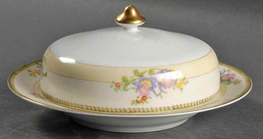 Berkshire Round Covered Butter by Meito-1