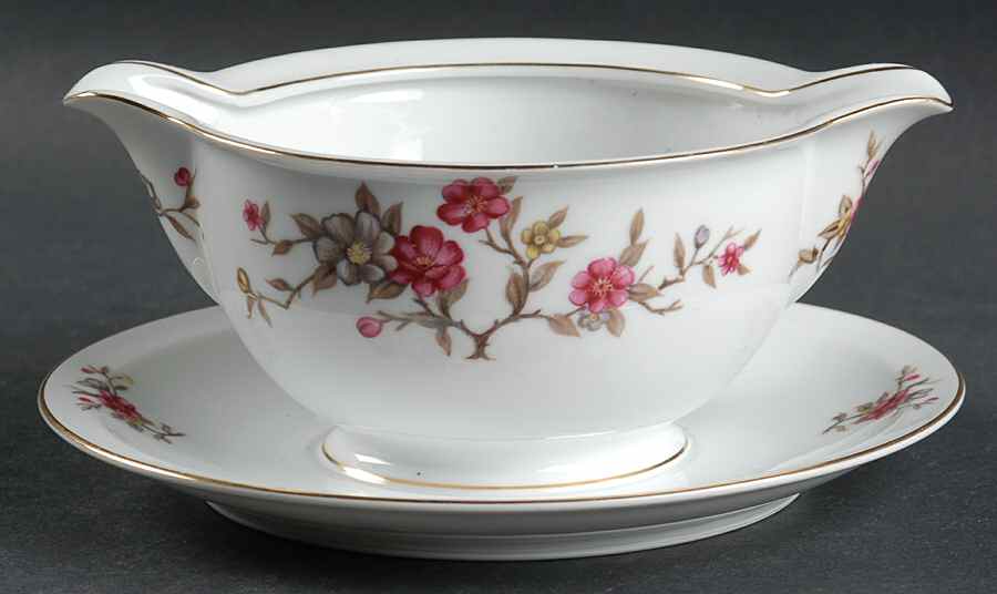 Blossom Gravy Boat with Attached Underplate by Meito-1