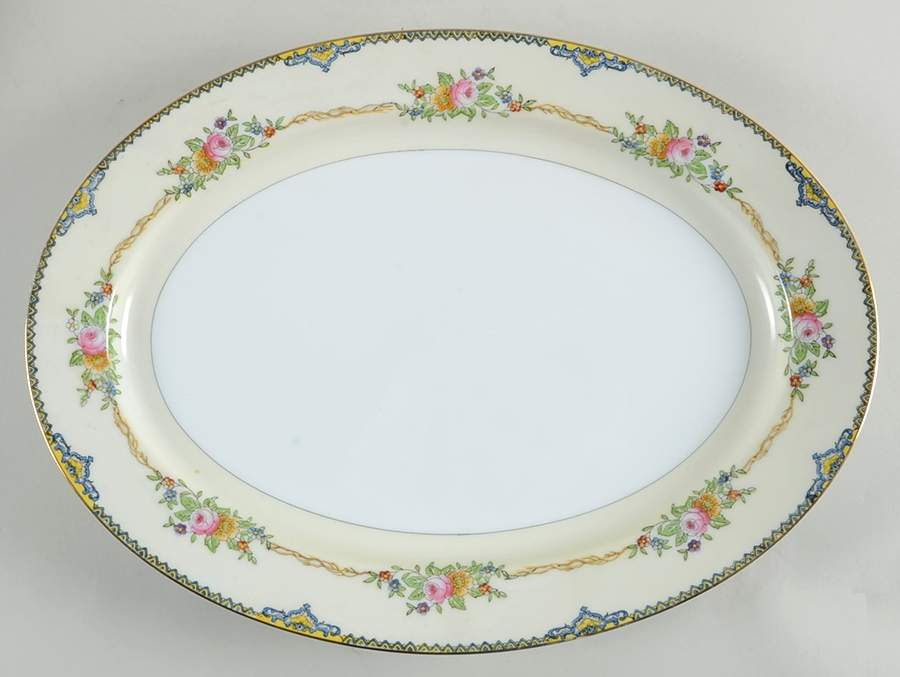 Bouquet (No Floral Center) 16" Oval Serving Platter by Meito-1