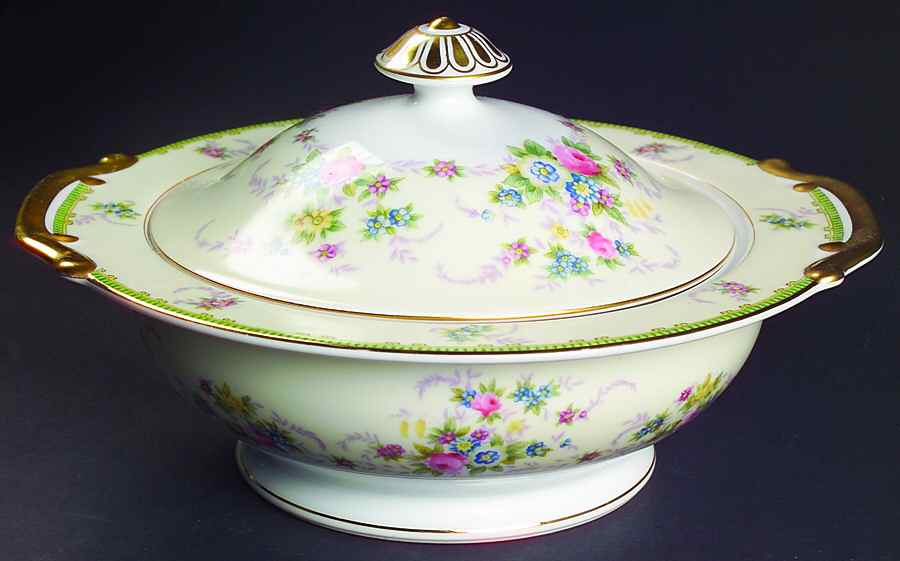 Briarcliffe Round Covered Vegetable by Meito-1