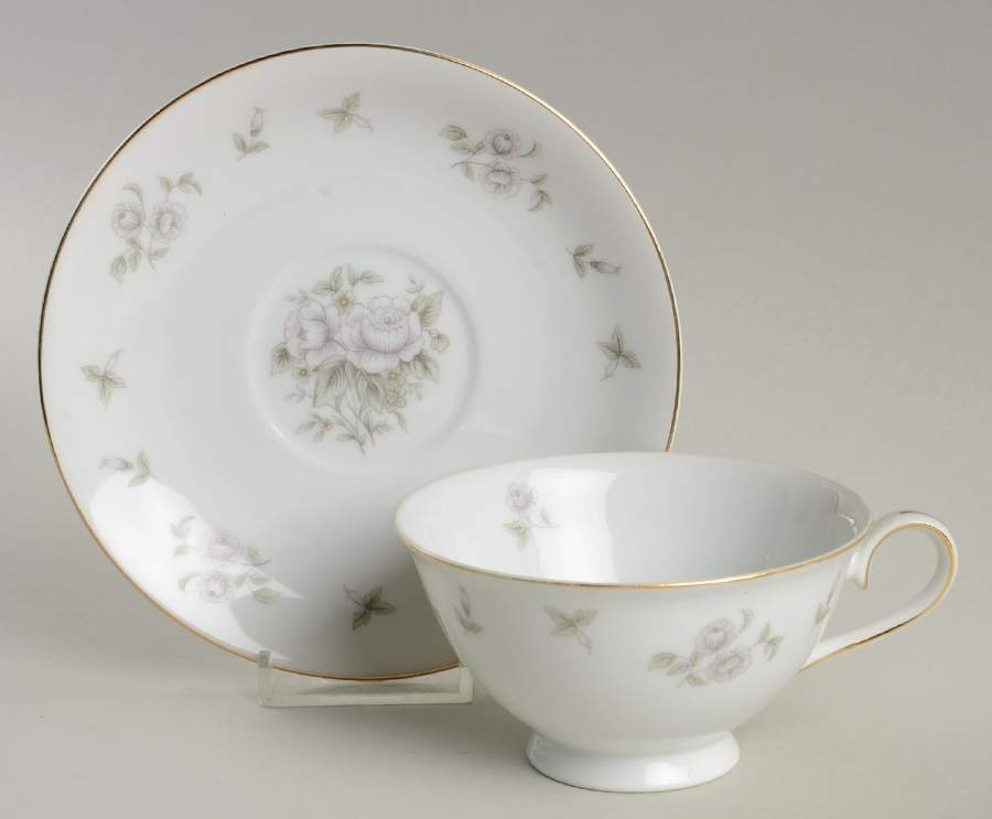 Brocade Footed Cup & Saucer Set by Meito-1