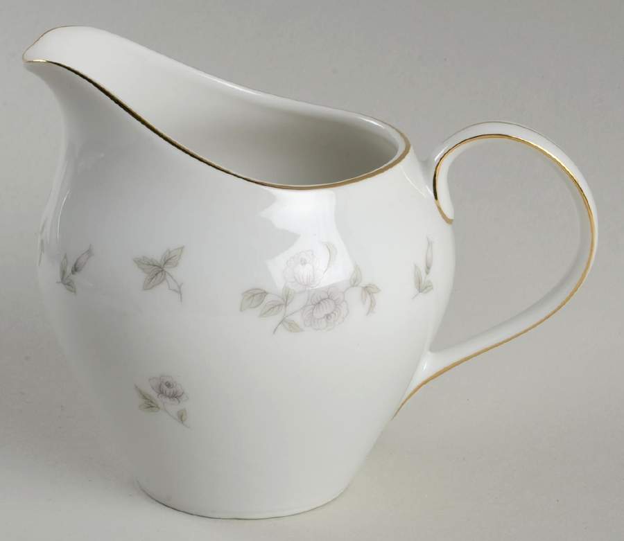 Brocade Creamer by Meito-1