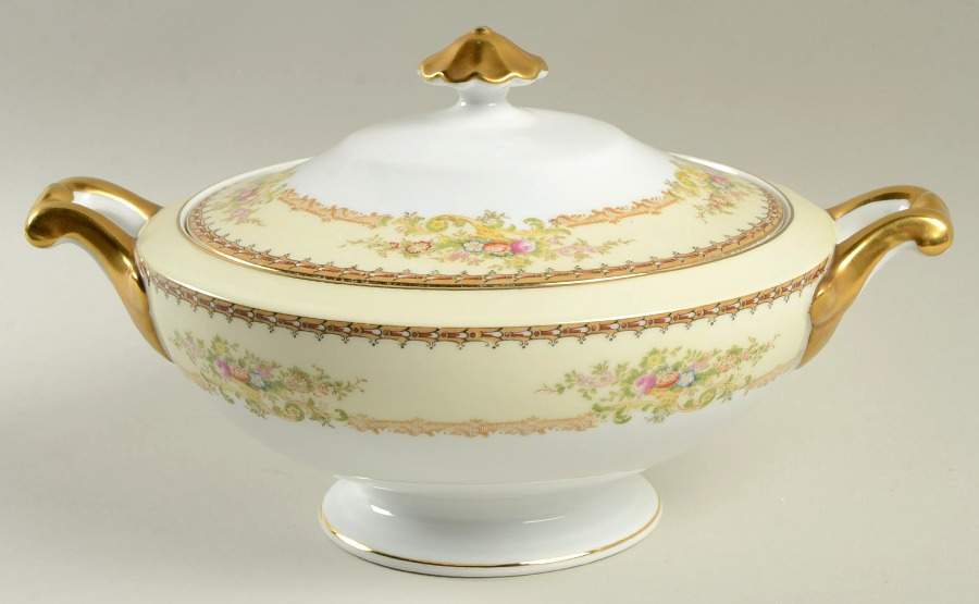 Bronson Round Covered Vegetable by Meito-1